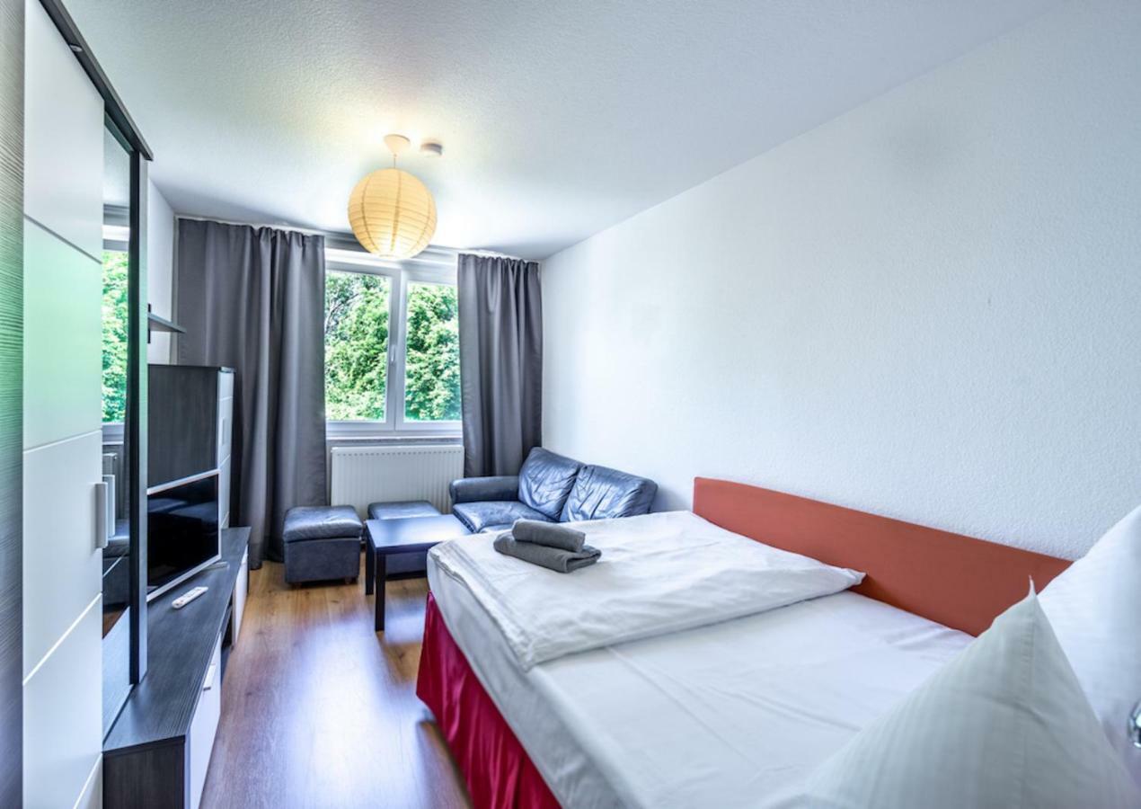 Sl'Otel Budget Bernburg Exteriér fotografie