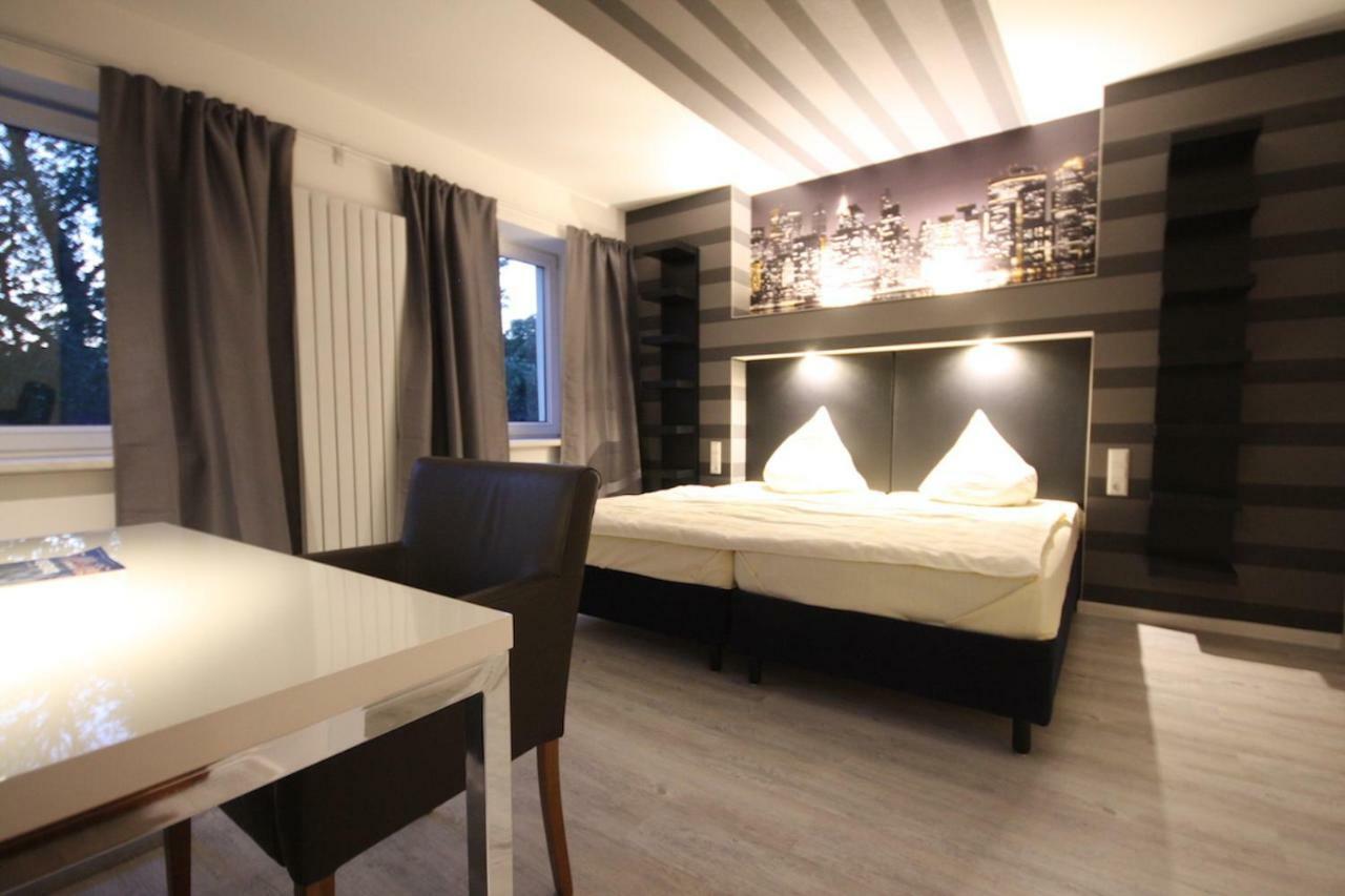 Sl'Otel Budget Bernburg Exteriér fotografie