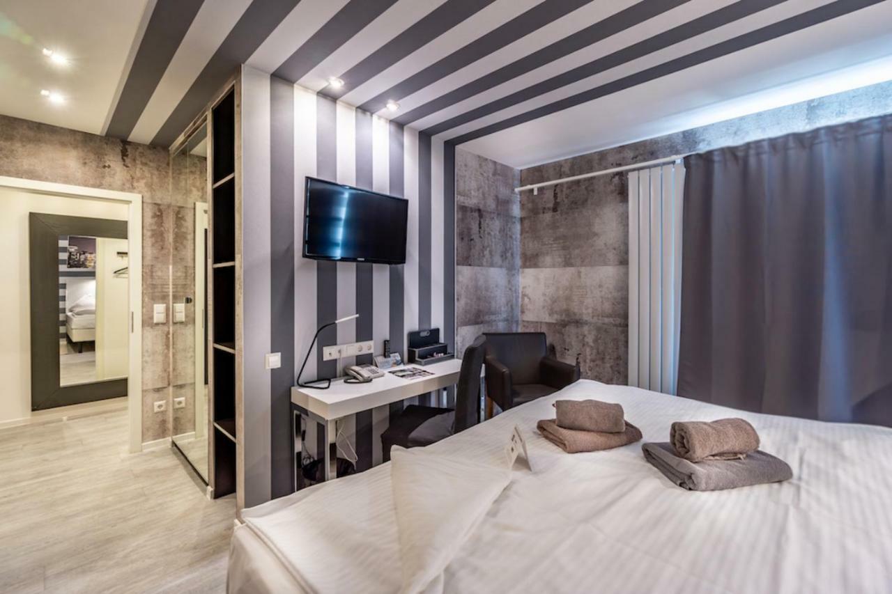 Sl'Otel Budget Bernburg Exteriér fotografie