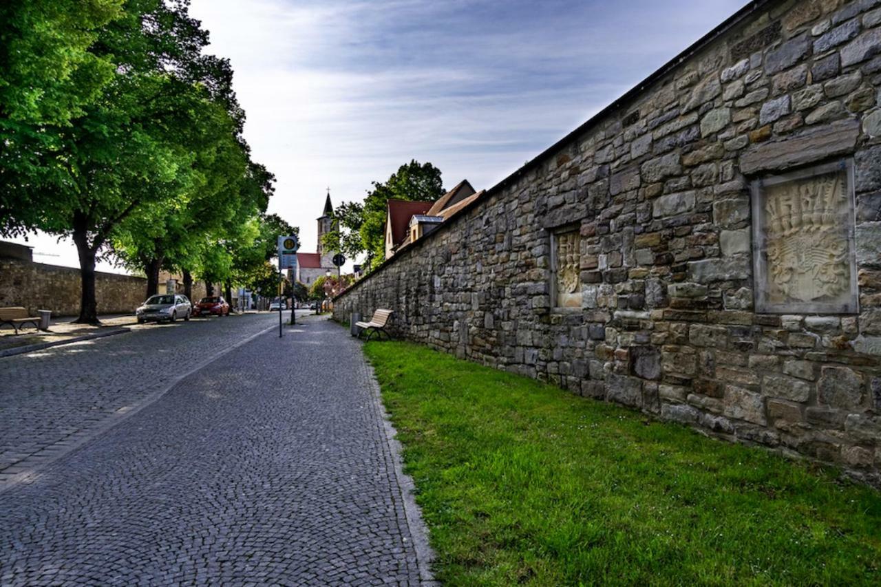 Sl'Otel Budget Bernburg Exteriér fotografie